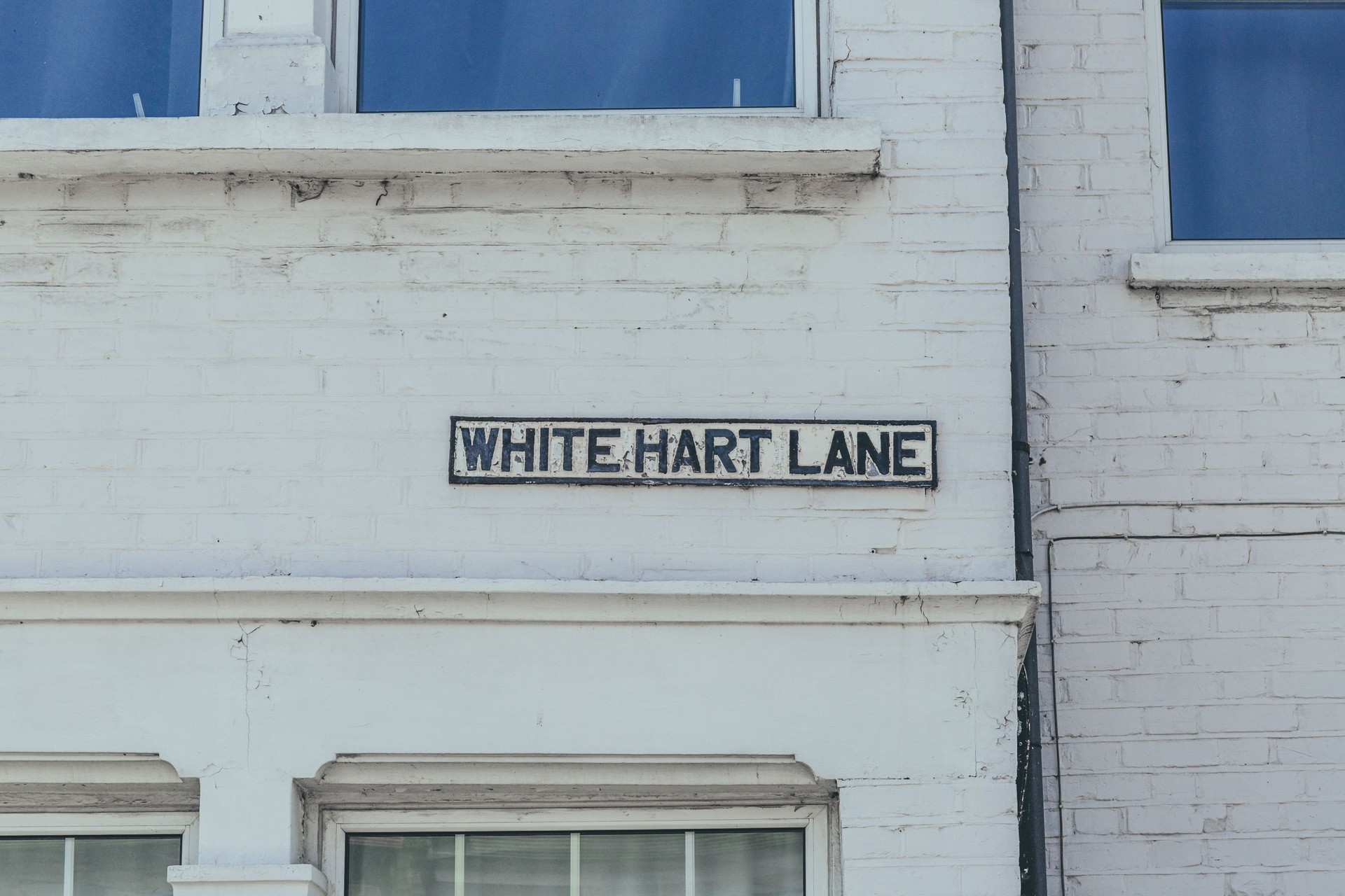 White Hart Lane name sign, Barnes, London, UK